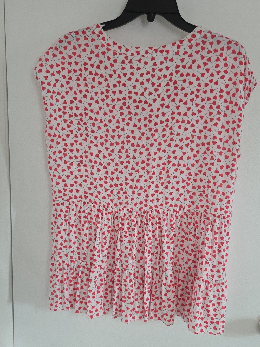 Womens White with Pink Heart Print Sleeveless Shirt M